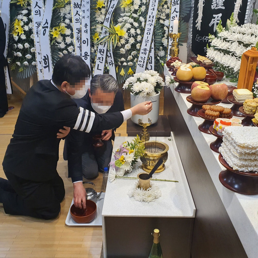 1948697120_sIm8YUGu_127bf09813f79ca05abea5ece7001336b7625668.jpg 이미지크게보기